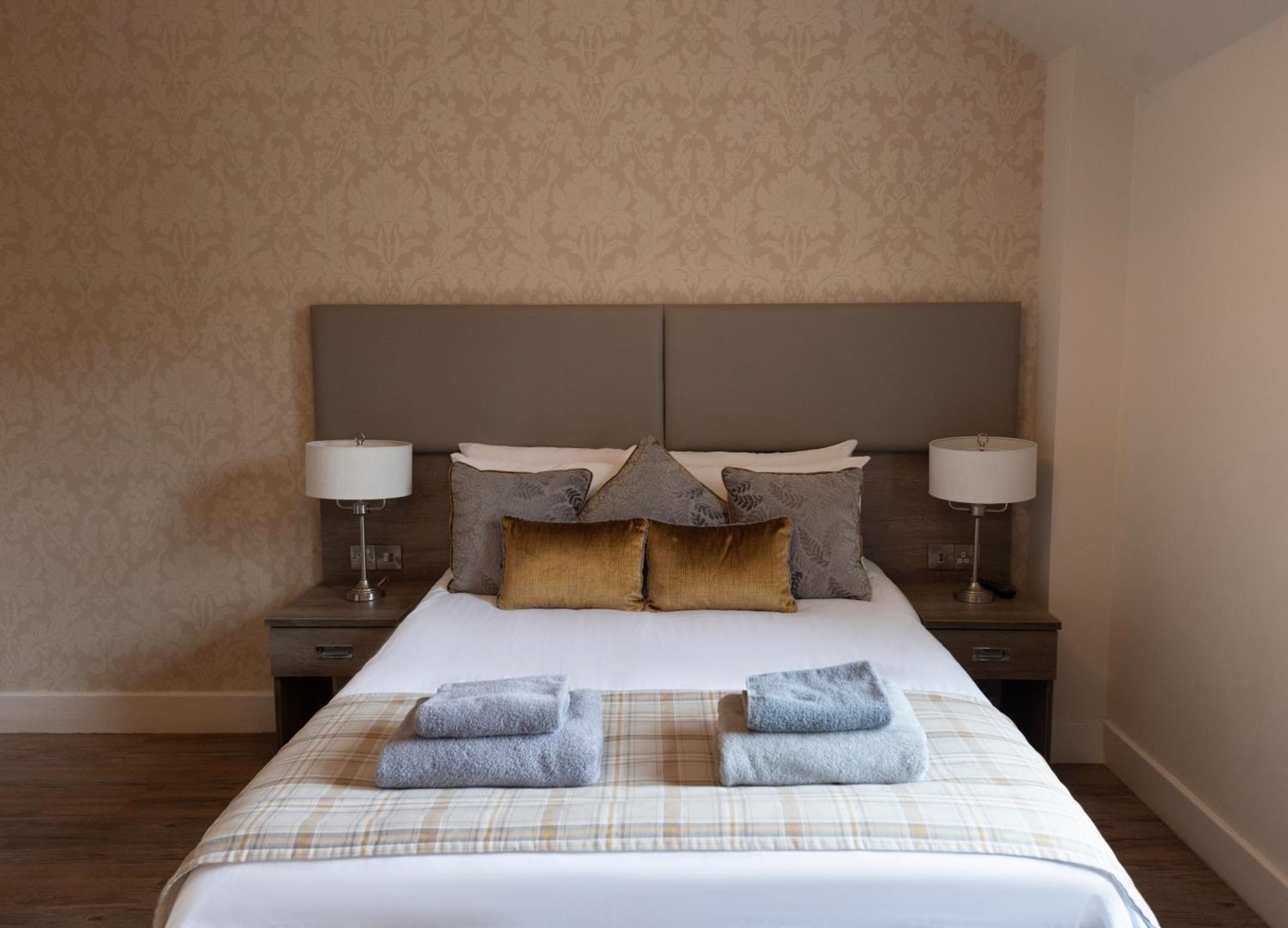 The Stair Arms Hotel Pathhead Екстериор снимка