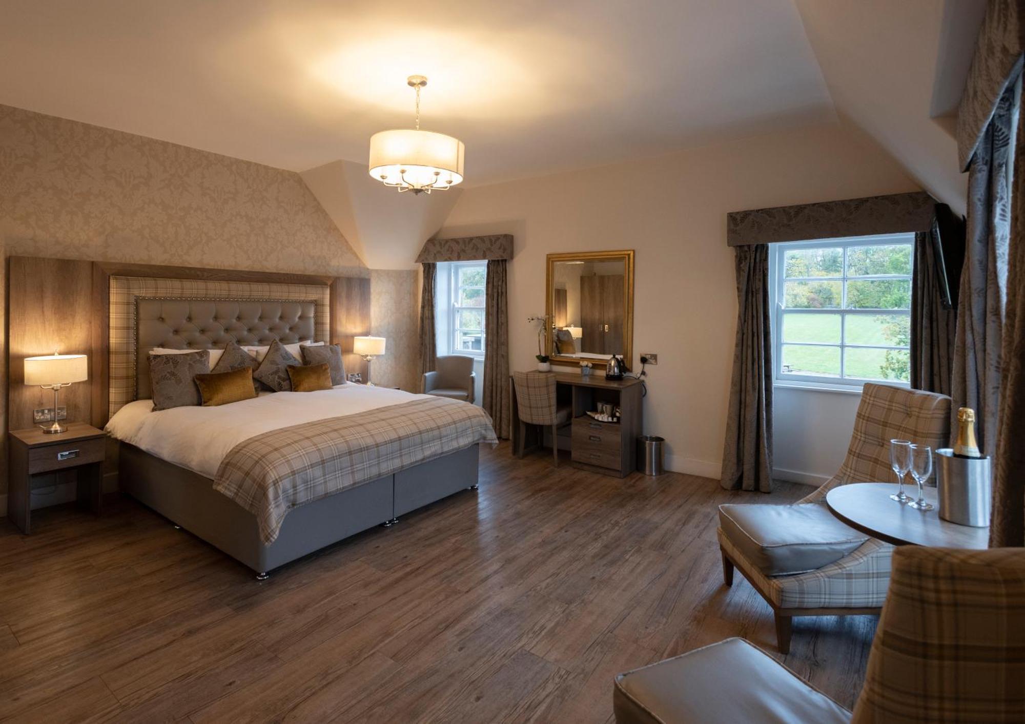 The Stair Arms Hotel Pathhead Екстериор снимка